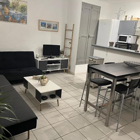 T2 Avec Terrasse, Clim , Box Fibre Apartment Vedene Exterior photo