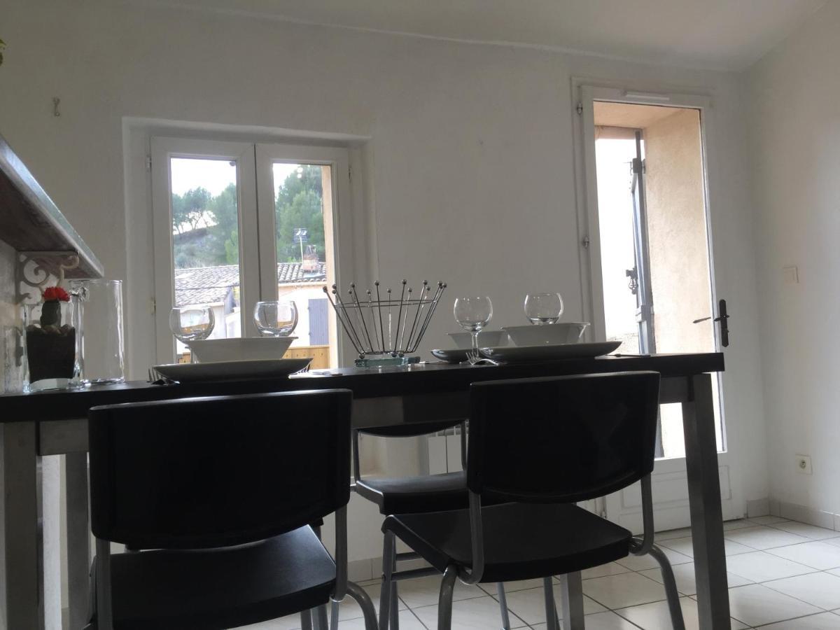 T2 Avec Terrasse, Clim , Box Fibre Apartment Vedene Exterior photo