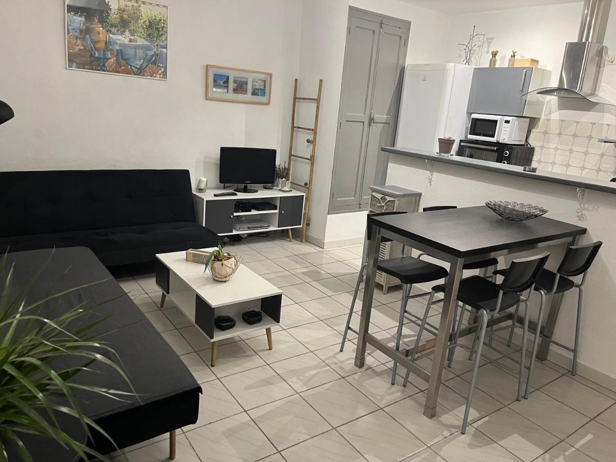 T2 Avec Terrasse, Clim , Box Fibre Apartment Vedene Exterior photo